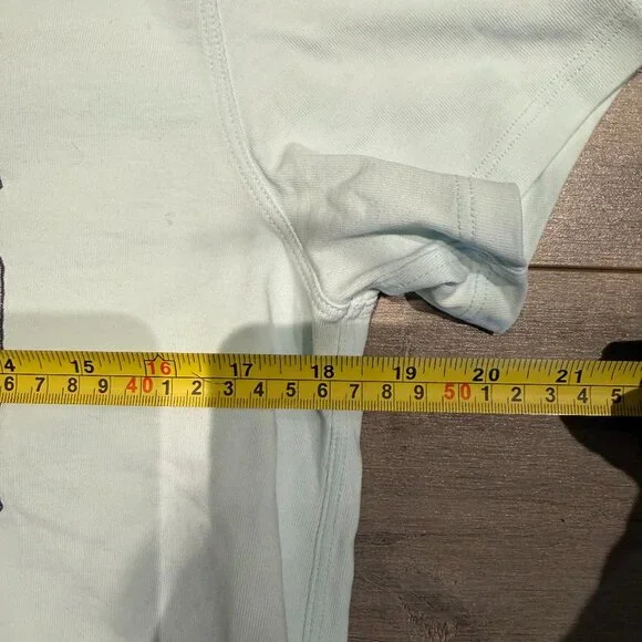 Lululemon Light Blue T-shirt (Size 4 Great Condition) - Picture 5 of 9